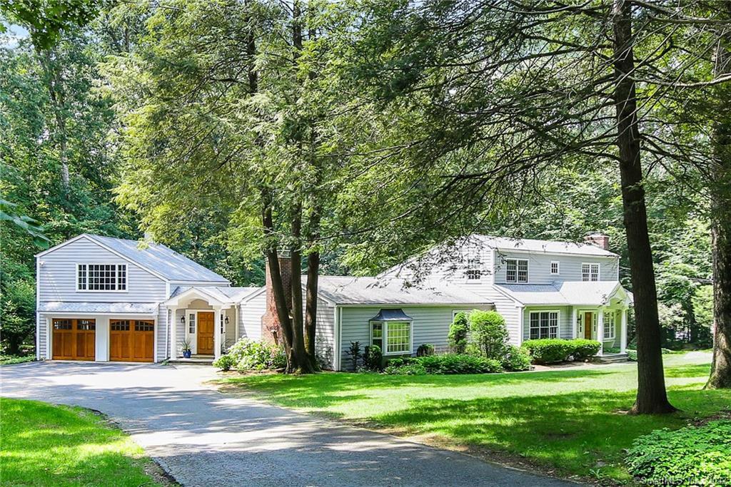 376 Mariomi Road — exterior photo