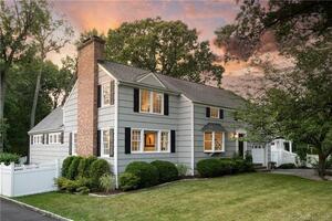 107 Hollow Tree Ridge Road
