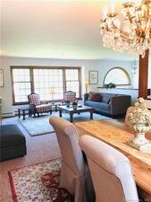 10 Bonnybrook Trail