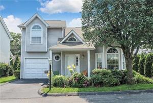 596 Glenbrook Road, Unit 25