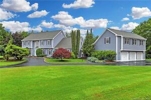 34 Meadow Ridge Drive