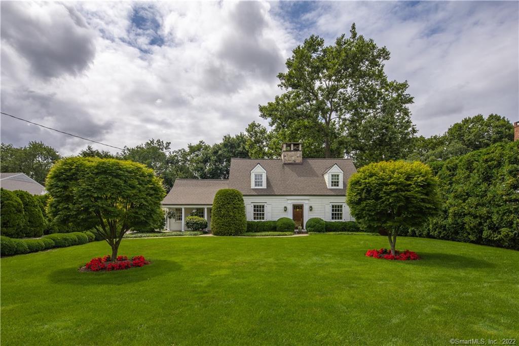14 Outlook Drive — exterior photo