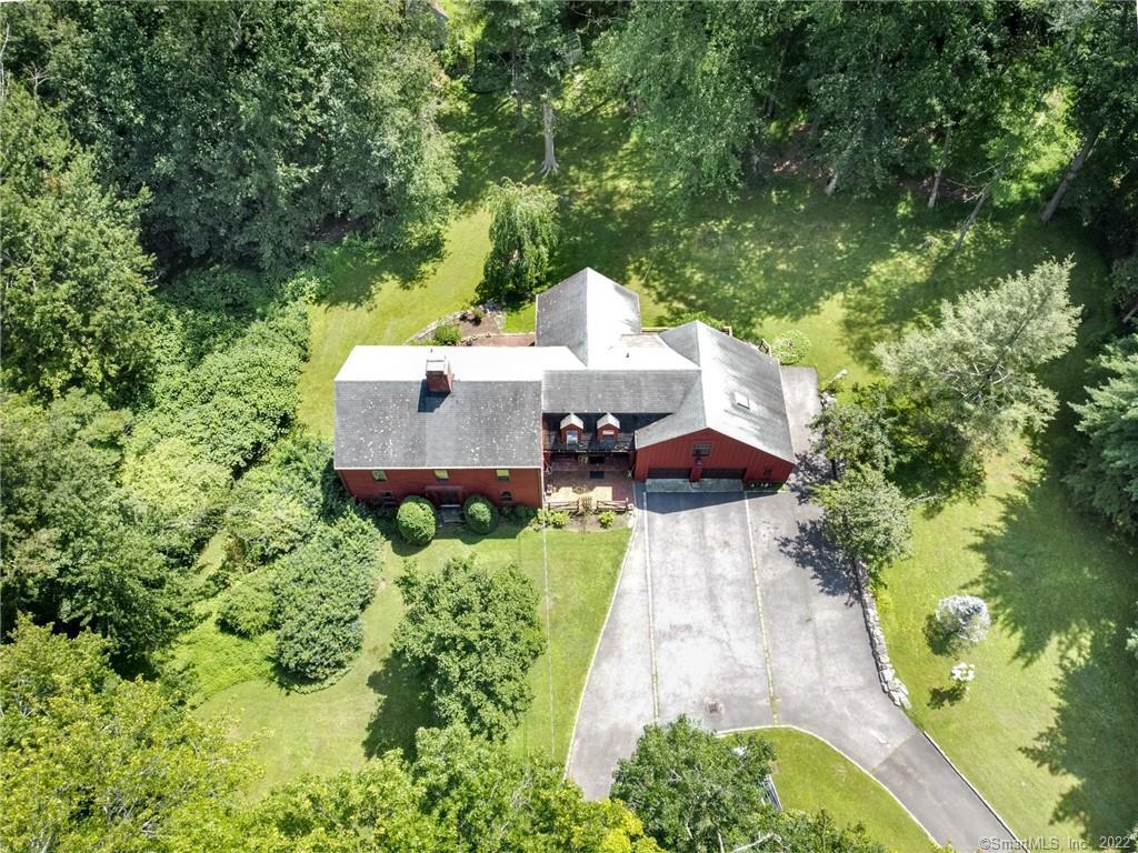 86 Howard Road — exterior photo