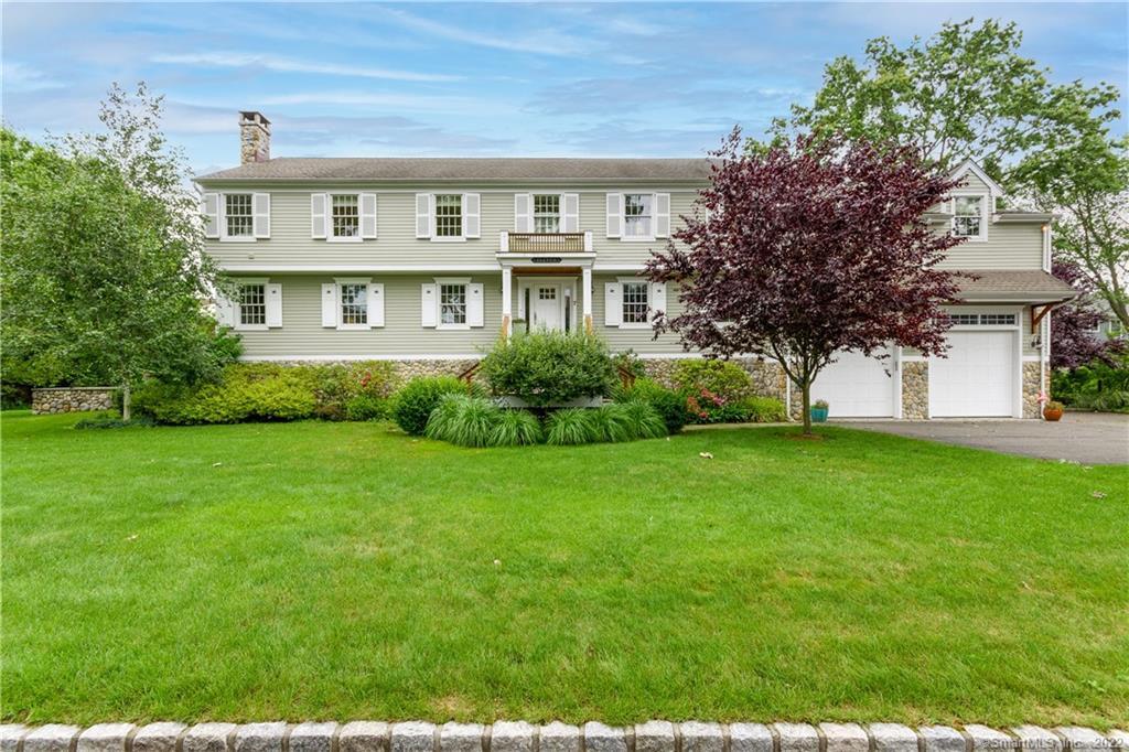11 Mayflower Road — exterior photo