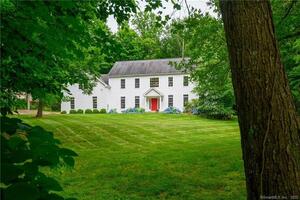49 Taunton Hill Road