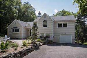 28 Mead Ridge Lane