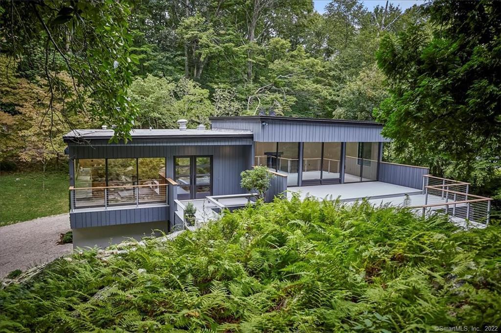 15 Powder Horn Hill — exterior photo