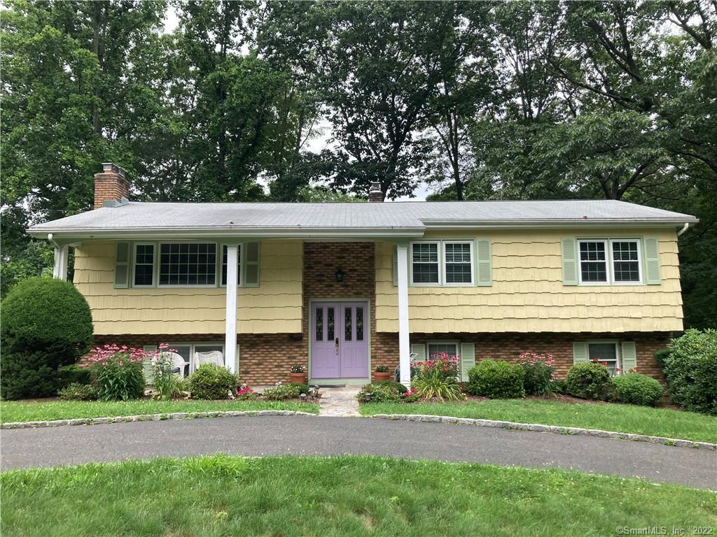 31 Crocus Lane — exterior photo