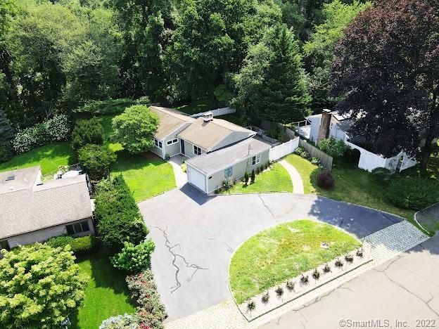 48 Drumlin Road — exterior photo