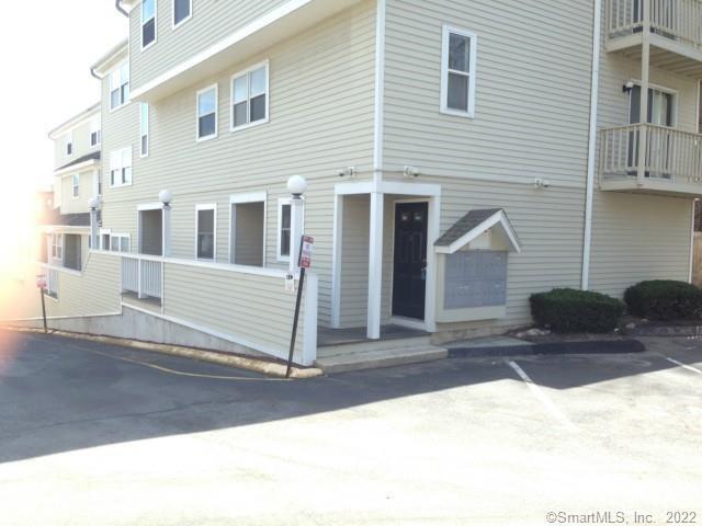 2 West Avenue, Unit 11 — exterior photo