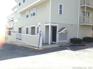 2 West Avenue, Unit 11