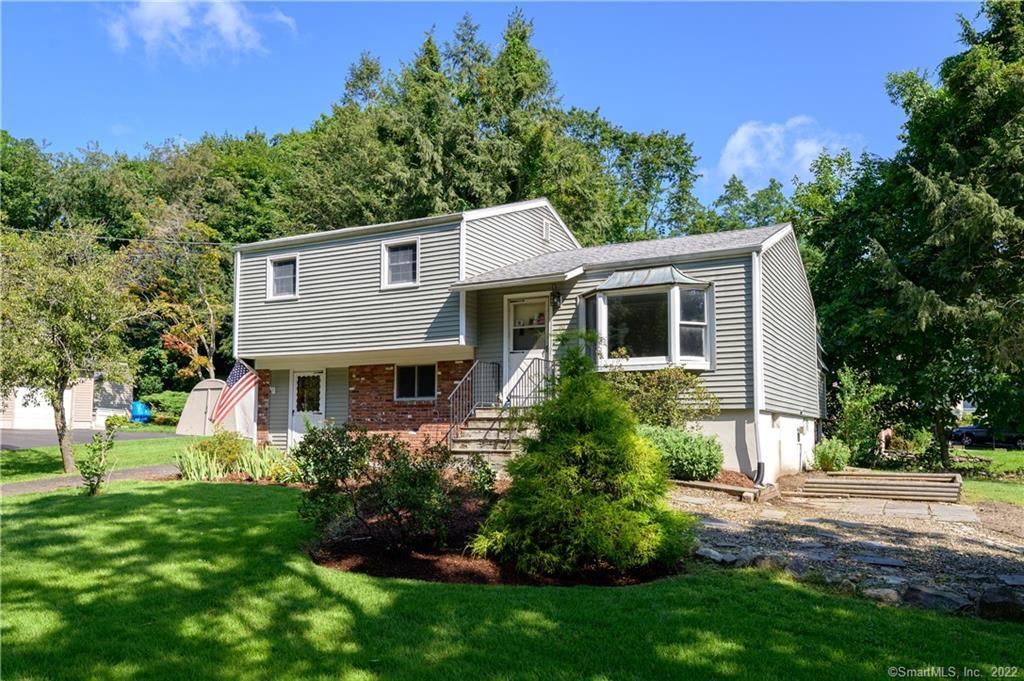 20 London Lane — exterior photo