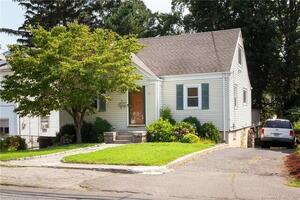 24 Silvermine Avenue
