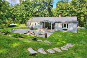 6 Deep Valley Road