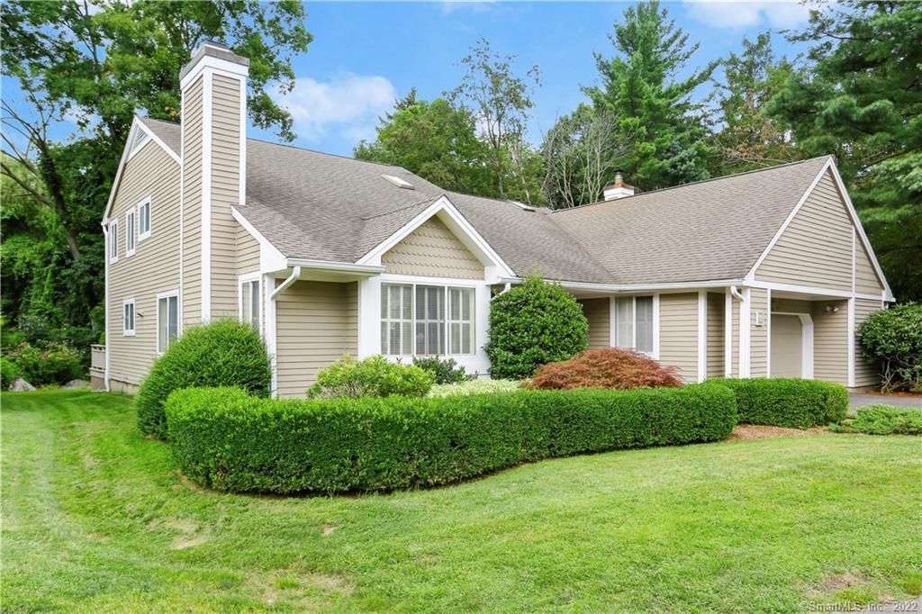 13 Farm Hill Road — exterior photo