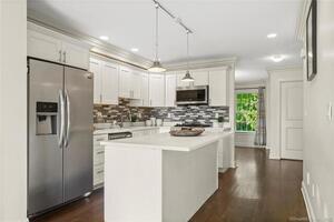 12 Willard Road, Unit 4