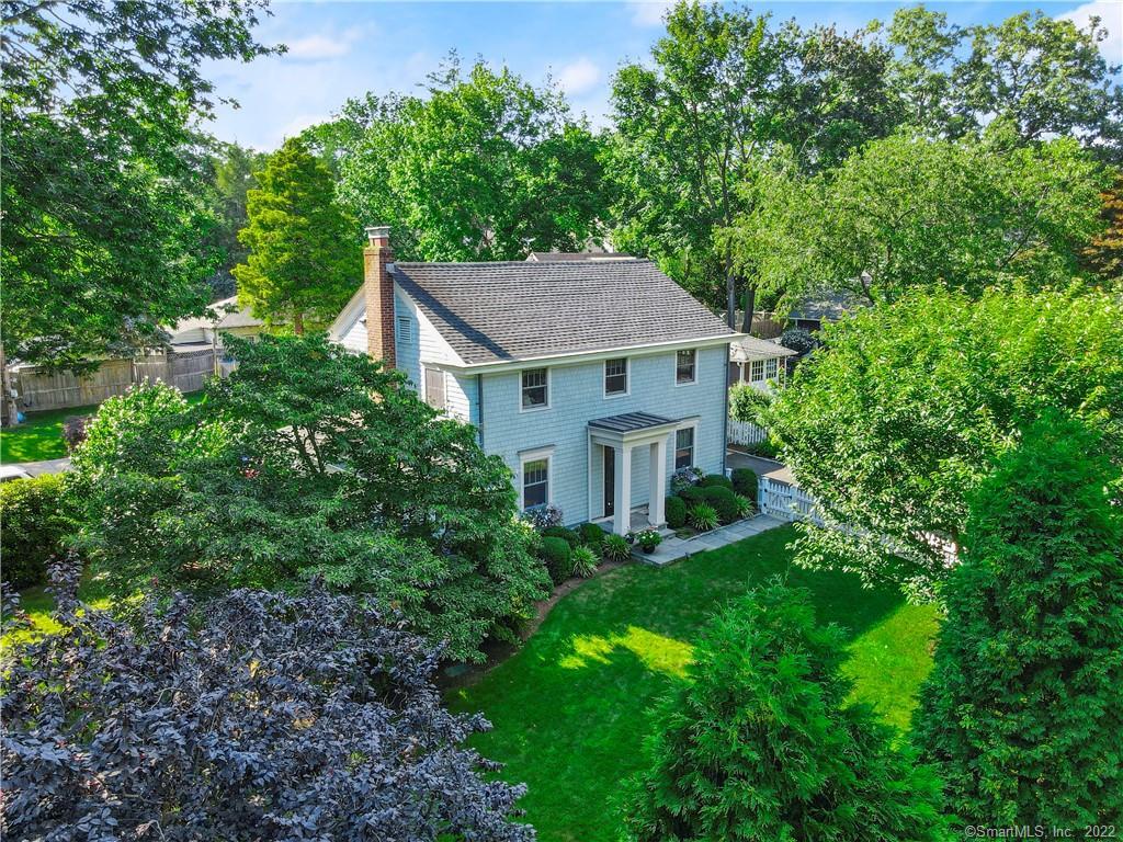 3 Lakeside Avenue — exterior photo