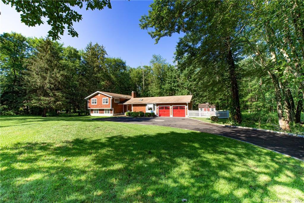 225 Sturges Ridge Road — exterior photo