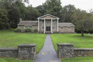 81 Westfield Drive