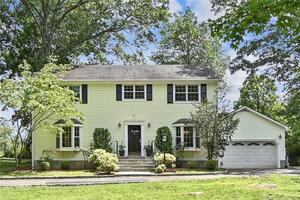 4 Farnham Court