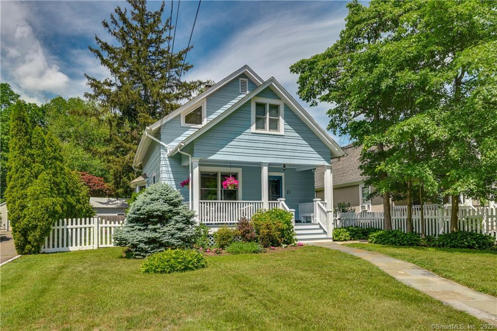 21 Hillside Avenue — exterior photo
