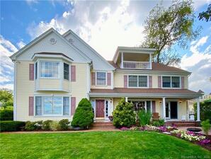 3 Holly Cove Circle