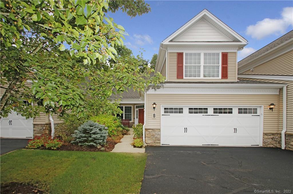 38 Watkins Drive, Unit 38 — exterior photo