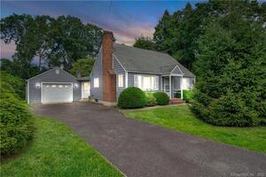 12 Sunrise Road