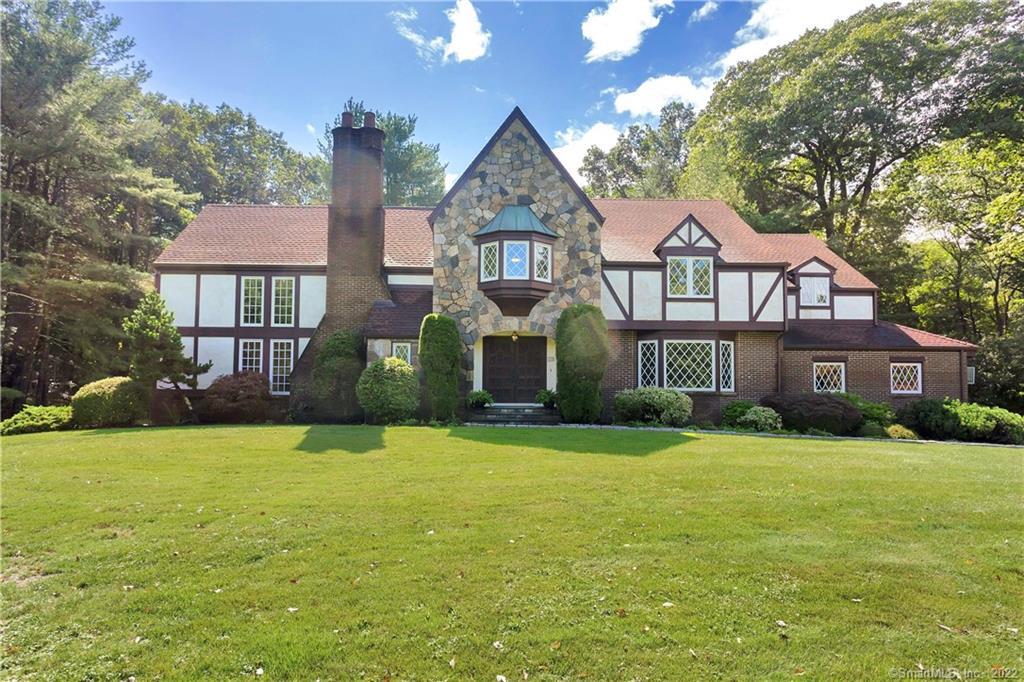 178 Hunting Ridge Road — exterior photo