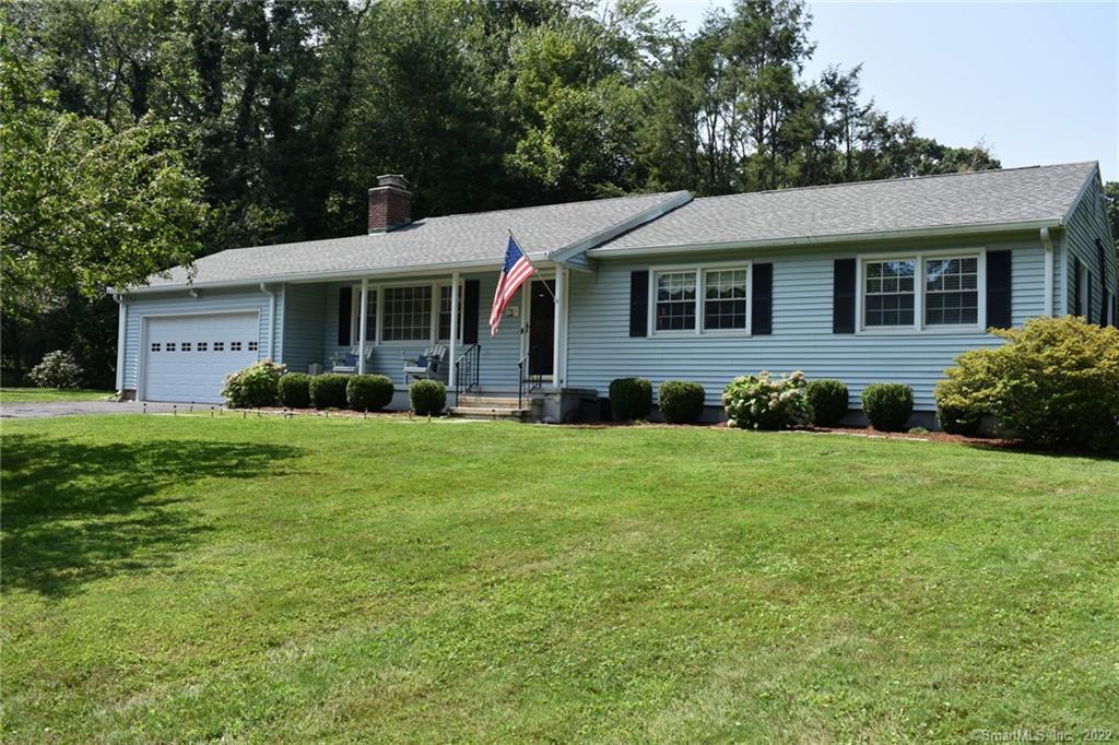 15 Oriole Drive — photo 1