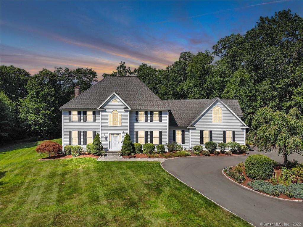 4 Winton Farm Road — exterior photo