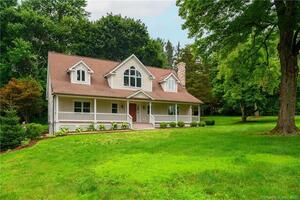 7 Plumb Creek Road