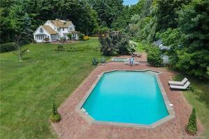 466 Ridgebury Road
