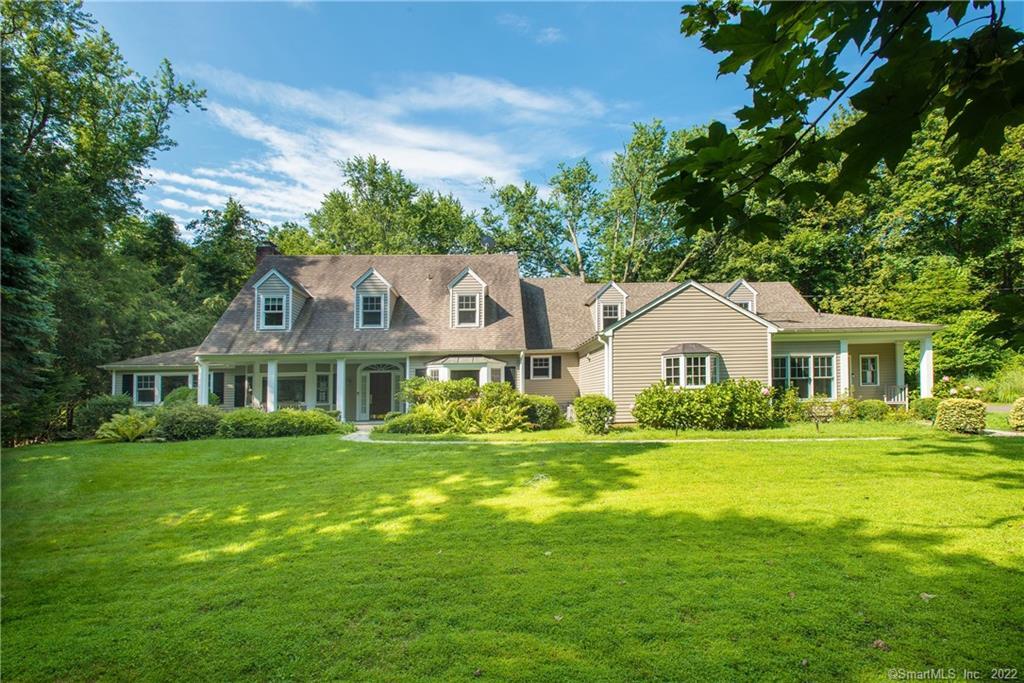 14 Campbell Drive — exterior photo
