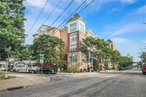 25 Adams Avenue, Unit 215