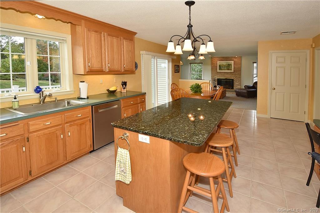 59 Barn Hill Lane, Newington, CT 06111 - Thumbnail 16