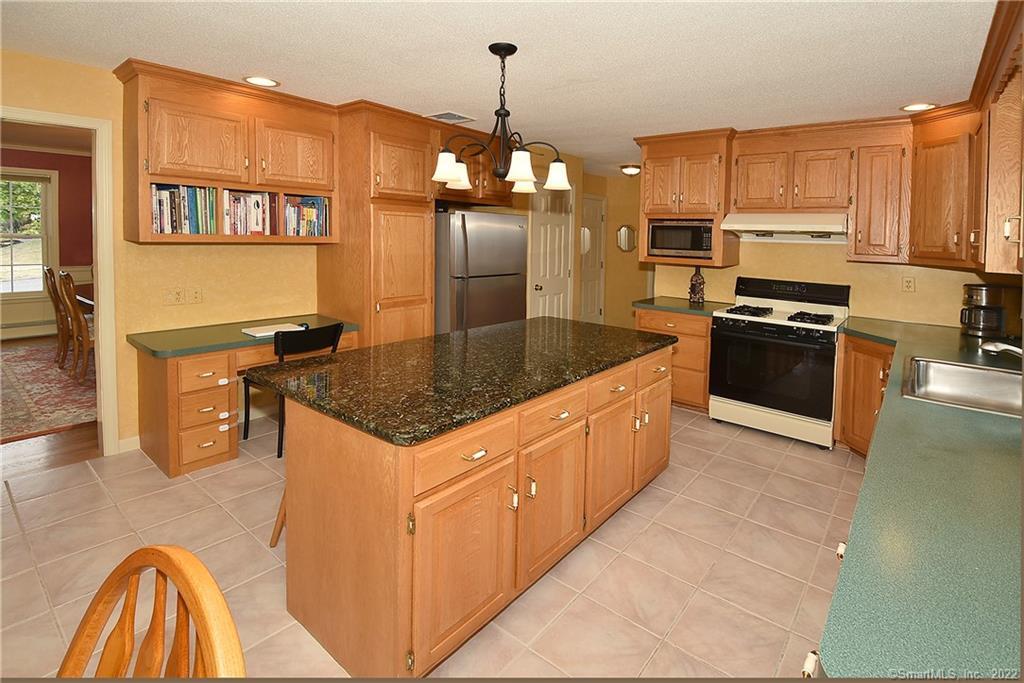 59 Barn Hill Lane, Newington, CT 06111 - Thumbnail 17
