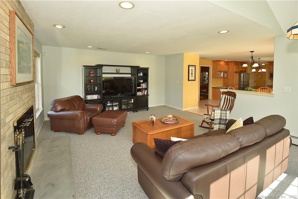 59 Barn Hill Lane, Newington, CT 06111 - Thumbnail 20