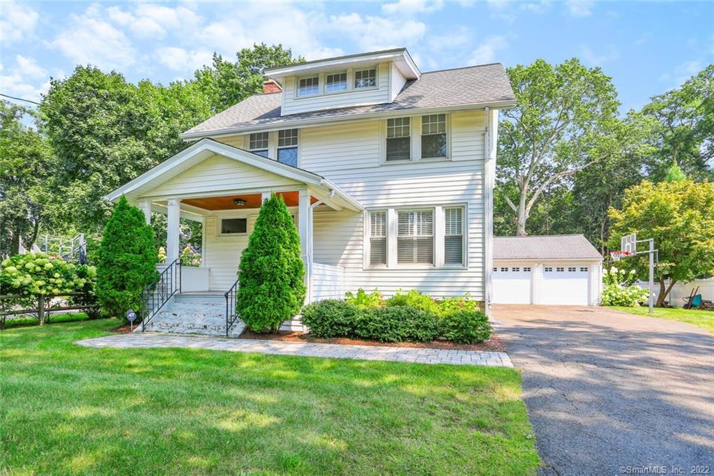 92 Warwick Avenue — exterior photo