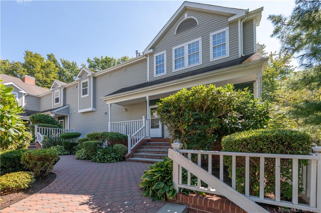 225 Mayfield Drive — photo 1