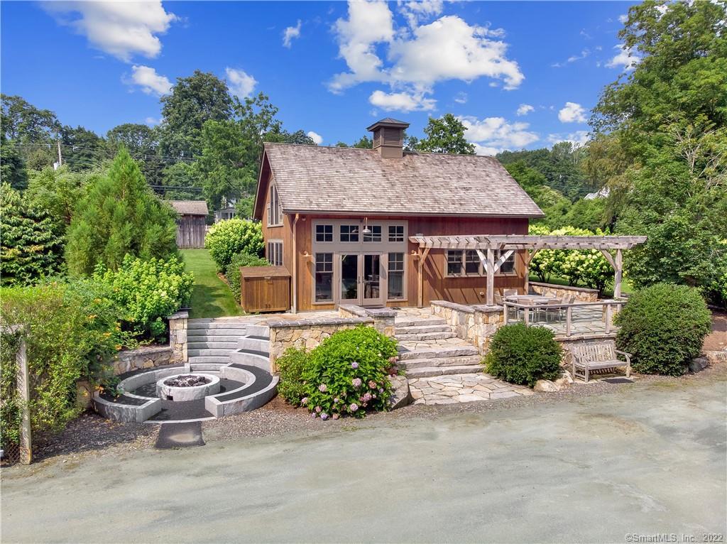 230 White Oak Shade Road — exterior photo