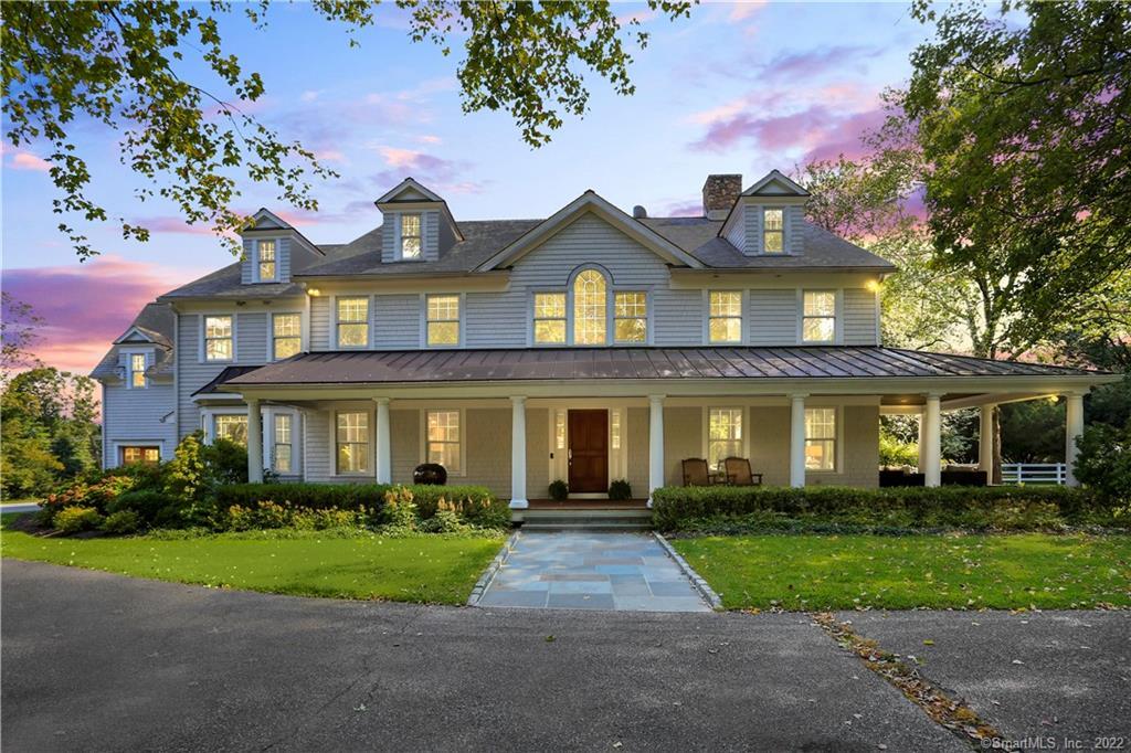 2 Briar Oak Drive — exterior photo