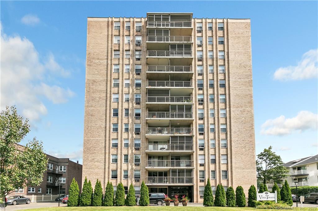 65 Glenbrook Road, Unit 12A — exterior photo