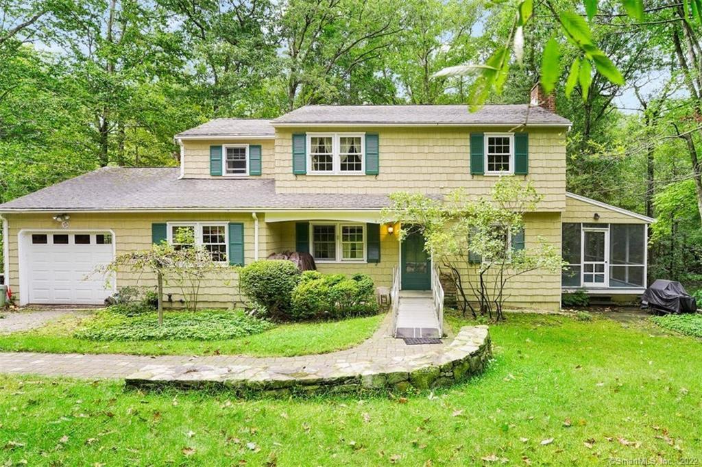 28 Bruschi Lane — exterior photo