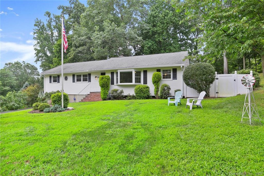 15 Echo Hill Road — exterior photo