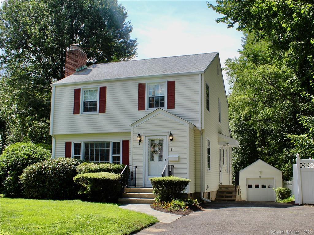 81 Warwick Avenue — exterior photo