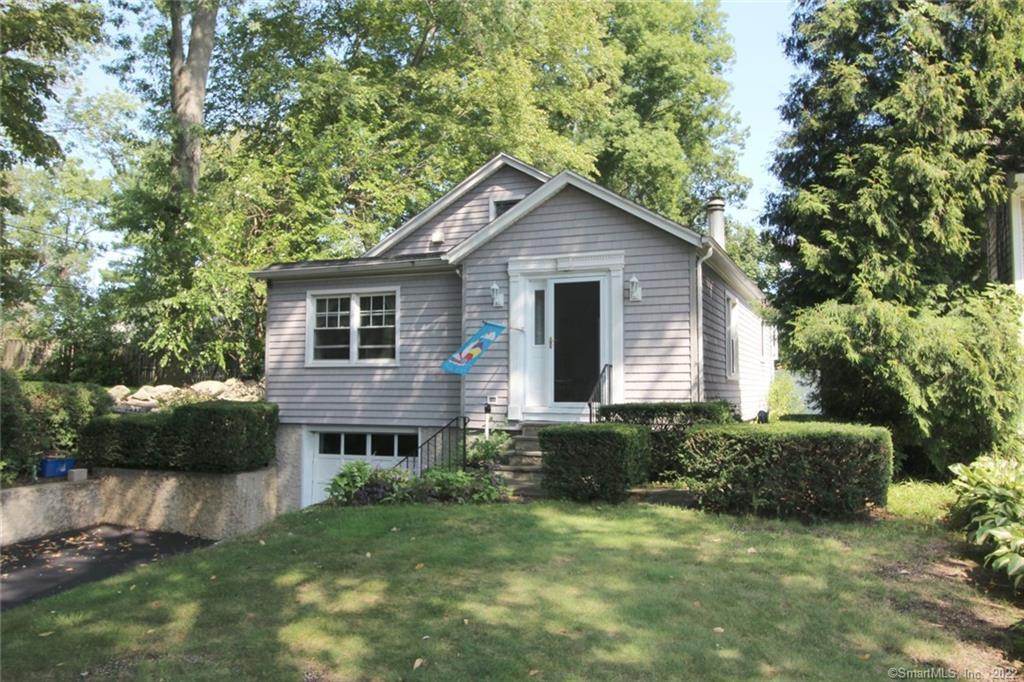 89 Pepper Ridge Road — exterior photo