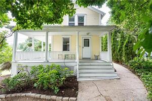 99 Melville Avenue