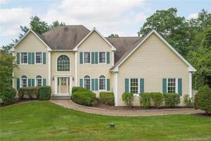 8 Wedgewood Court