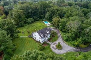 92 Turtle Back Road